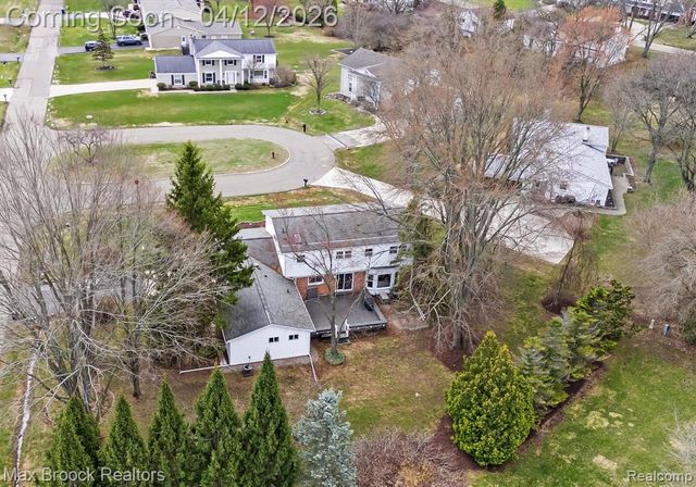 6540 Alderley Way, West Bloomfield, MI 48322