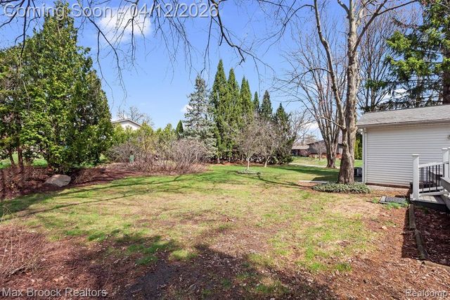 6540 Alderley Way, West Bloomfield, MI 48322