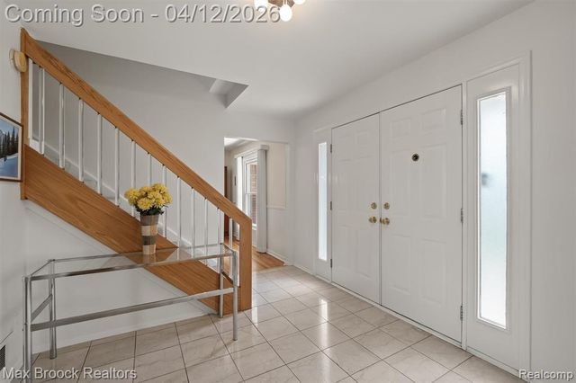 6540 Alderley Way, West Bloomfield, MI 48322