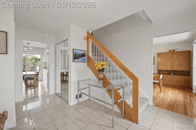 6540 Alderley Way, West Bloomfield, MI 48322