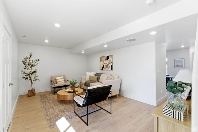 1621 N ANGEL ST, Layton, UT 84041