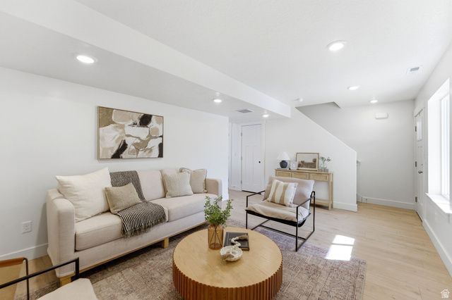 1621 N ANGEL ST, Layton, UT 84041