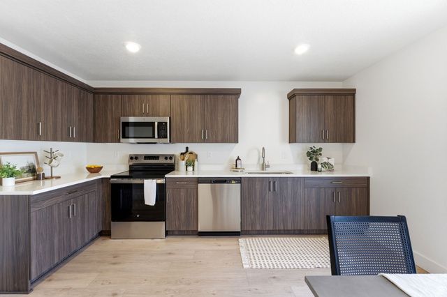 1621 N ANGEL ST, Layton, UT 84041