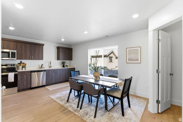 1621 N ANGEL ST, Layton, UT 84041