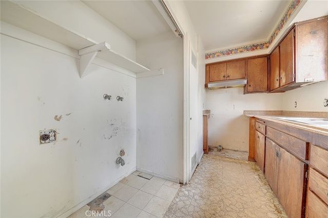 9579 Adams Avenue, Huntington Beach, CA 92646