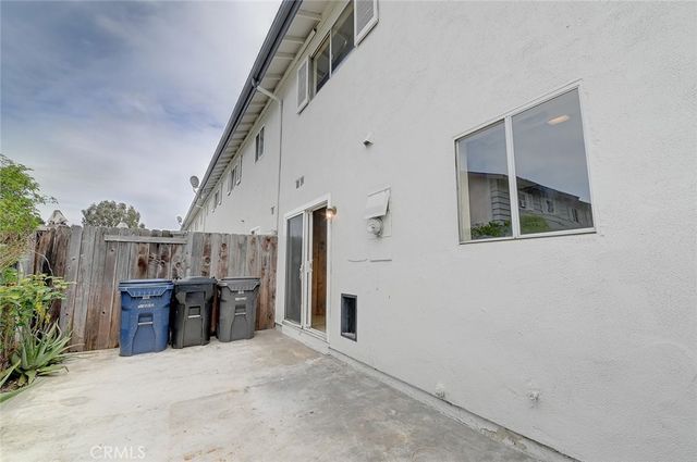 9579 Adams Avenue, Huntington Beach, CA 92646