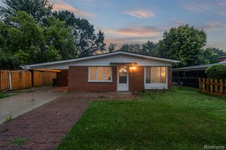 1579 Dulong Avenue, Madison Heights, MI 48071