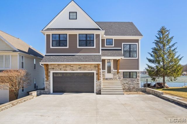 6820 Devils Lake Highway, Manitou Beach, MI 49253