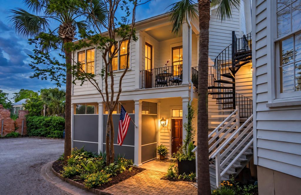 Image 1 of property listing at 30 Mary Street 6, Charleston, SC 29403