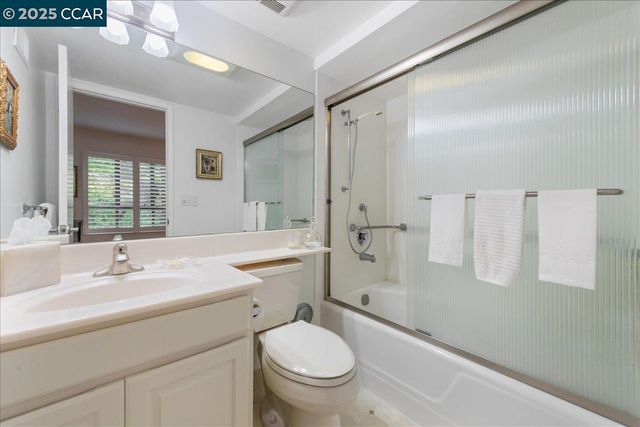 1317 Canyonwood Ct 4, Walnut Creek, CA 94595