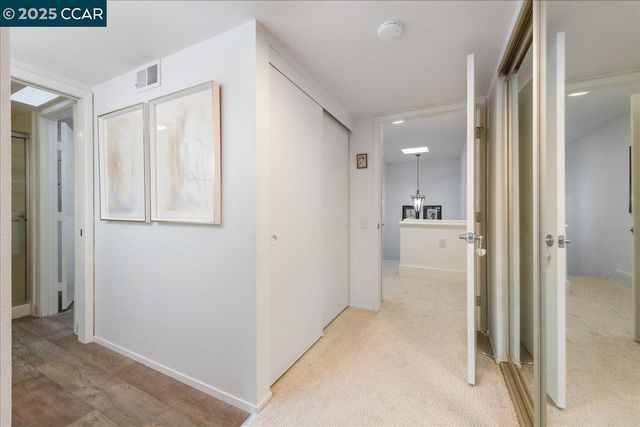 1317 Canyonwood Ct 4, Walnut Creek, CA 94595