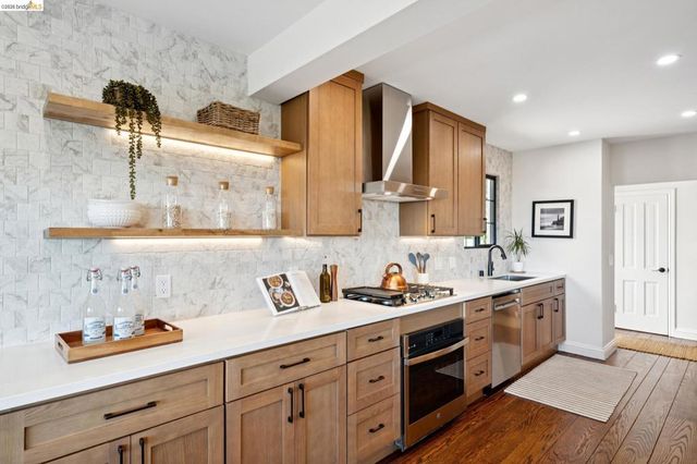 2309 Leimert Blvd, Oakland, CA 94602