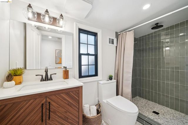 2309 Leimert Blvd, Oakland, CA 94602