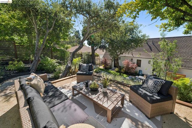 2309 Leimert Blvd, Oakland, CA 94602