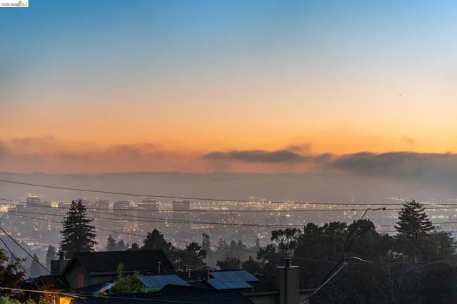 2309 Leimert Blvd, Oakland, CA 94602