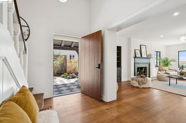 2309 Leimert Blvd, Oakland, CA 94602