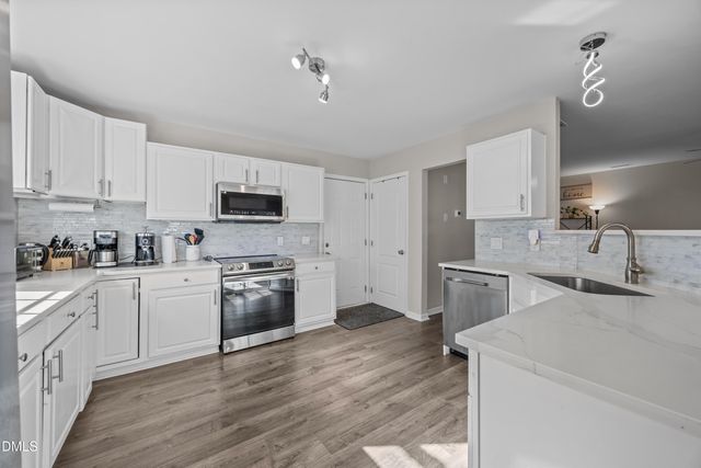 220 Honeywell Way, Fuquay Varina, NC 27526