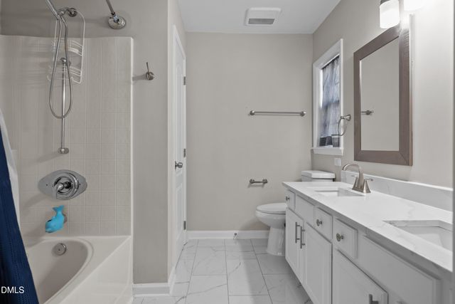 220 Honeywell Way, Fuquay Varina, NC 27526