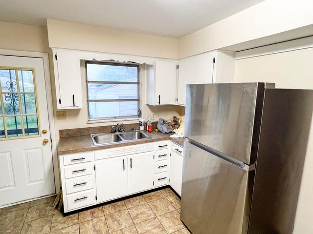 4303 Colby Avenue, Columbus, OH 43227