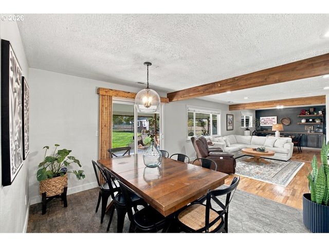 3626 Three Lakes Rd Se, Albany, OR 97322