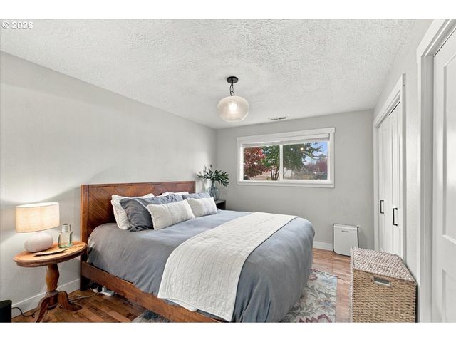 3626 Three Lakes Rd Se, Albany, OR 97322