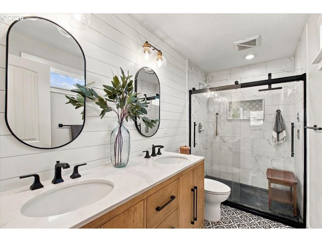 3626 Three Lakes Rd Se, Albany, OR 97322