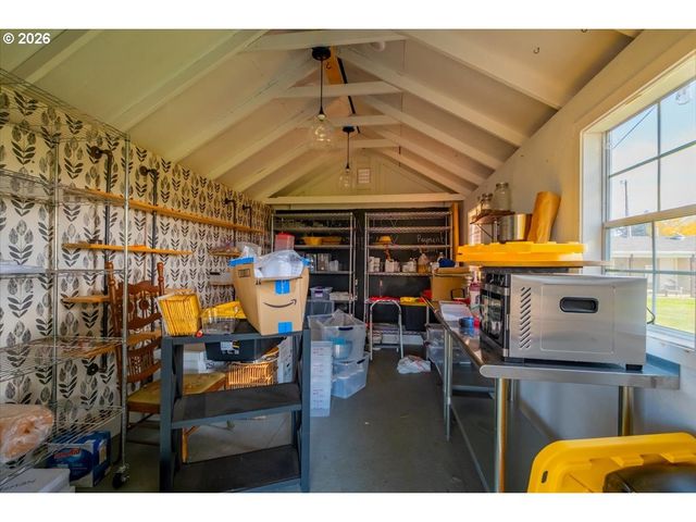 3626 Three Lakes Rd Se, Albany, OR 97322