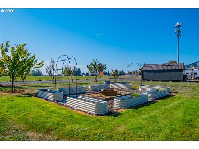 3626 Three Lakes Rd Se, Albany, OR 97322