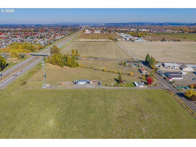 3626 Three Lakes Rd Se, Albany, OR 97322