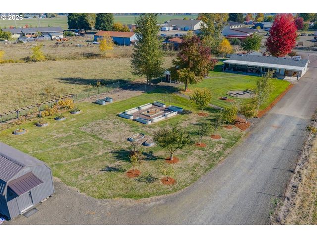 3626 Three Lakes Rd Se, Albany, OR 97322