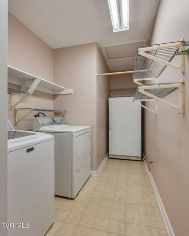 405 Manor Drive B, Kingsport, TN 37660