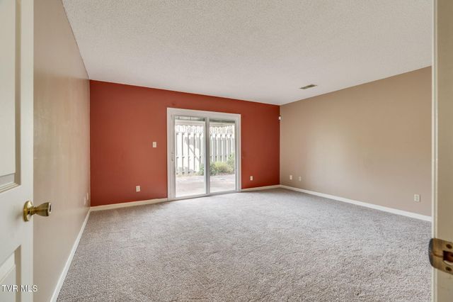 405 Manor Drive B, Kingsport, TN 37660