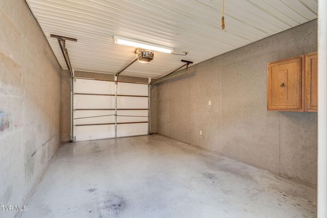 405 Manor Drive B, Kingsport, TN 37660