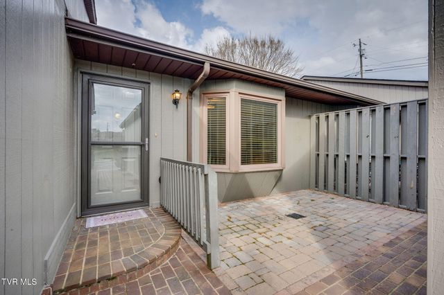 405 Manor Drive B, Kingsport, TN 37660