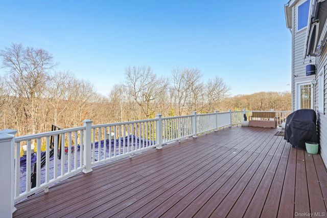 15 Dickens Street, Stony Point, NY 10980