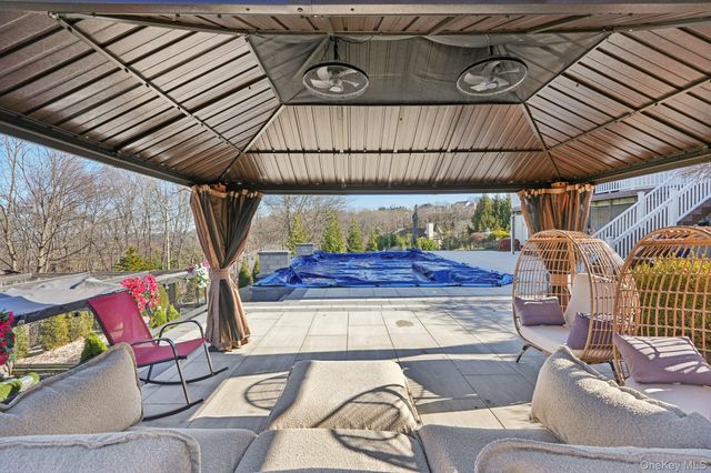 15 Dickens Street, Stony Point, NY 10980