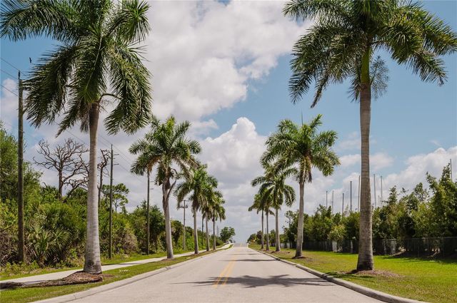 10401 SUNDAY DRIVE, Port Charlotte, FL 33981