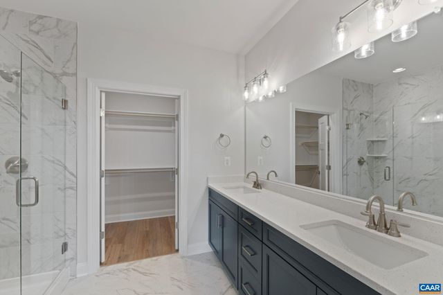 141 SPRINGDALE RD, Waynesboro, VA 22980