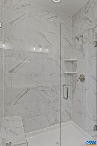 141 SPRINGDALE RD, Waynesboro, VA 22980