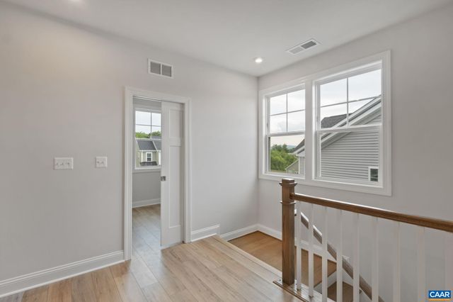 141 SPRINGDALE RD, Waynesboro, VA 22980