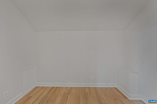 141 SPRINGDALE RD, Waynesboro, VA 22980