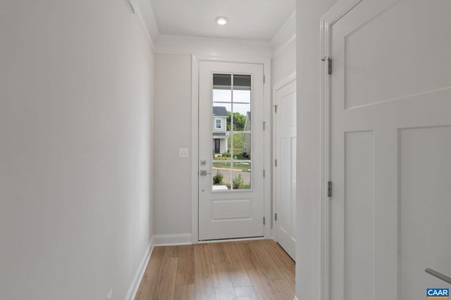 141 SPRINGDALE RD, Waynesboro, VA 22980