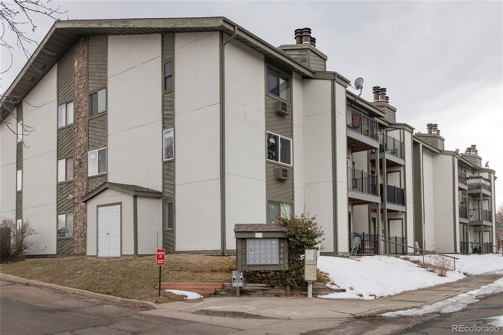 2280 S Oswego Way 305, Aurora, CO 80014