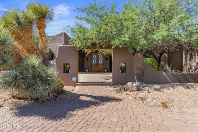 6832 E STAGECOACH Pass, Carefree, AZ 85377