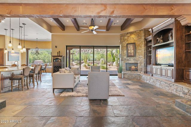 6832 E STAGECOACH Pass, Carefree, AZ 85377