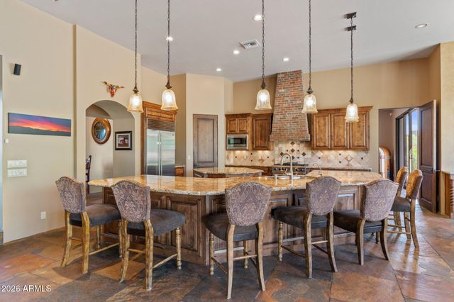 6832 E STAGECOACH Pass, Carefree, AZ 85377