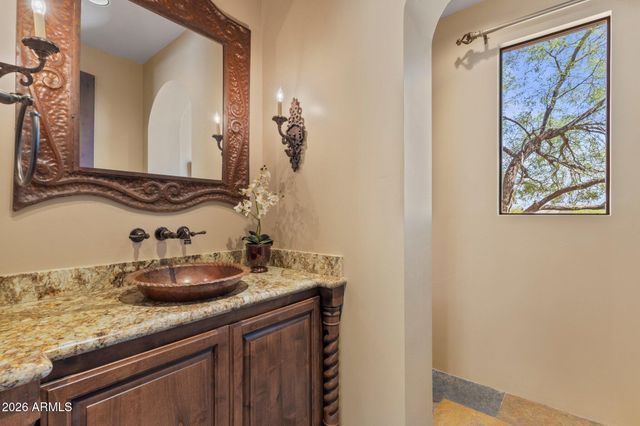 6832 E STAGECOACH Pass, Carefree, AZ 85377