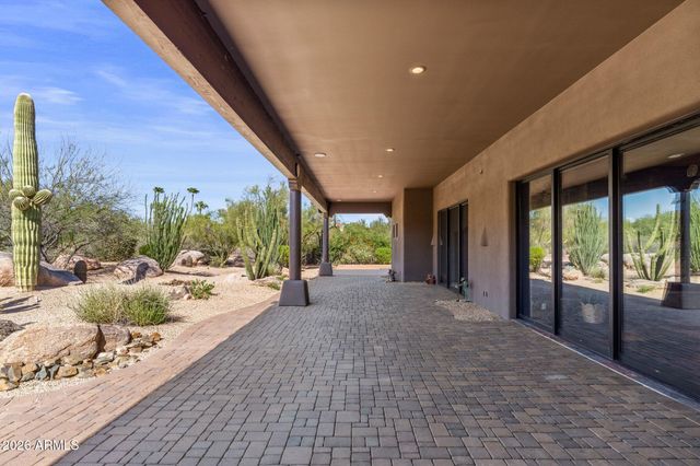 6832 E STAGECOACH Pass, Carefree, AZ 85377