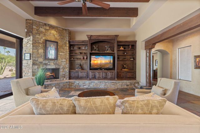 6832 E STAGECOACH Pass, Carefree, AZ 85377