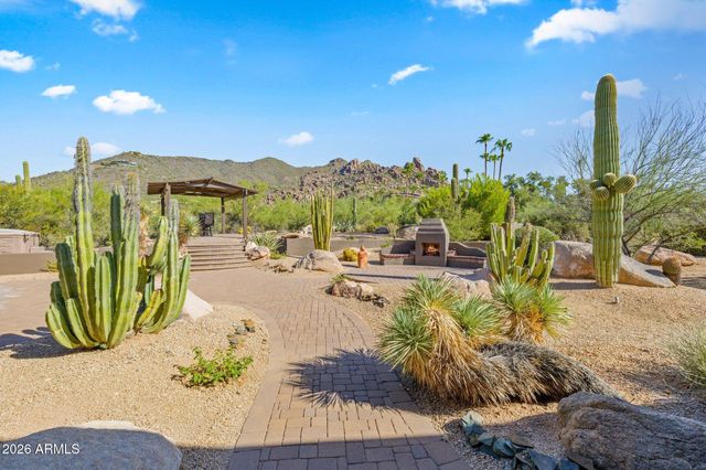 6832 E STAGECOACH Pass, Carefree, AZ 85377